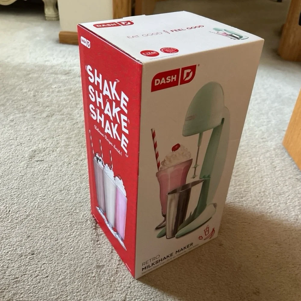 Dash Retro Milkshake Maker NIB